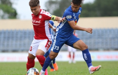 Công Phượng kiến tạo, TPHCM ngược dòng ấn tượng