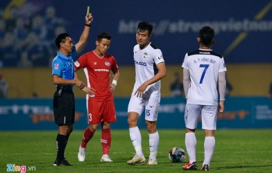 VIDEO: Tình huống gây tranh cãi ở trận Viettel vs HAGL