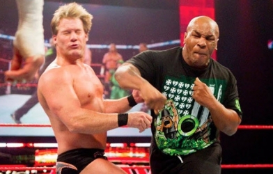 Tình nguyện ăn đấm của Mike Tyson và cái kết sau 22 năm?