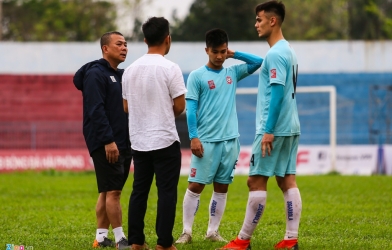 Martin Lò và trung vệ Việt kiều khiến HLV Hải Phòng không hài lòng