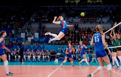 VIDEO: Những pha xử lý 'IQ vô cực' trong bóng chuyền