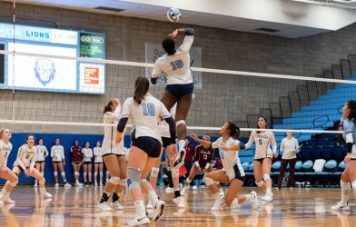 VIDEO: 20 tình huống không thể nhịn cười trên sân bóng