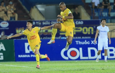 Đỗ Merlo chỉ ra lý do HAGL phải nhận thất bại trước Nam Định