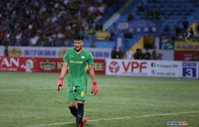 Văn Hoàng có thể là quân bài chiến lược của HLV Park?