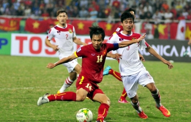 VIDEO: Tân binh của Hà Nội FC ghi bàn cho ĐT Việt Nam 