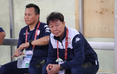 Cầu thủ TPHCM nói gì sau khi HLV Chung Hae Seong ra đi?
