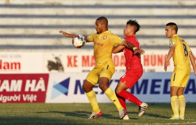 Lãnh đạo CLB Nam Định: 'V-League dừng càng sớm càng tốt'