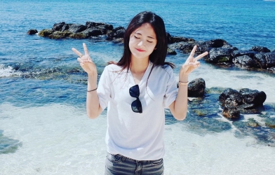 Nữ thần sân cỏ Hàn Quốc đốn tim CĐV với phong cách giản dị