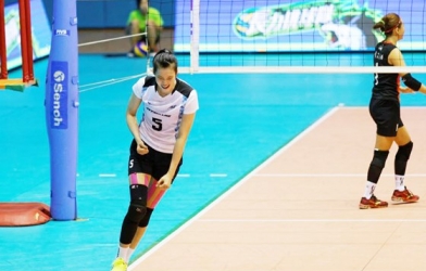 VIDEO: Top 10 pha đập bóng cắm sàn của Trần Thị Thanh Thúy