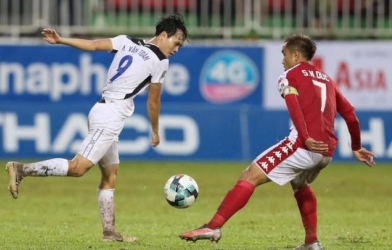 VIDEO: Siêu phẩm như ở Ngoại Hạng Anh của đội trưởng TPHCM