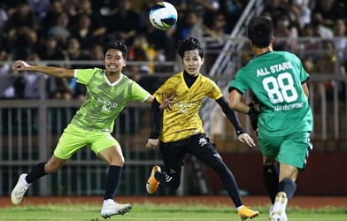 VIDEO: Jack cùng đồng đội đá tikitaka sút tung lưới Tiến Dũng