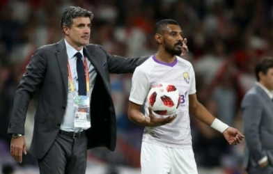 Người hùng Croatia ngồi ghế nóng đội tuyển UAE?