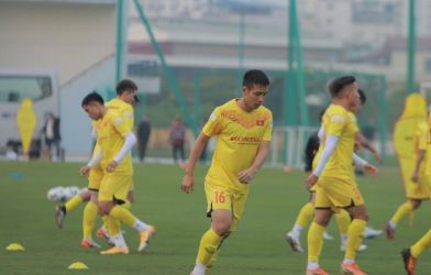 VIDEO: HLV Park yêu cầu đội tuyển Việt Nam tập va chạm