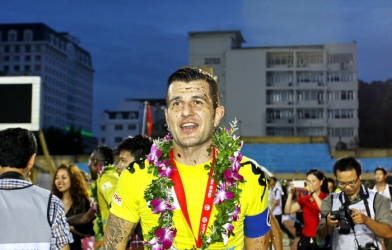 Cristiano Roland làm trợ lý cho HLV Phan Thanh Hùng