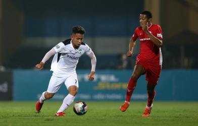 Cầu thủ HAGL: 'Chiến thuật của HLV Kiatisak giống ở đội tuyển'