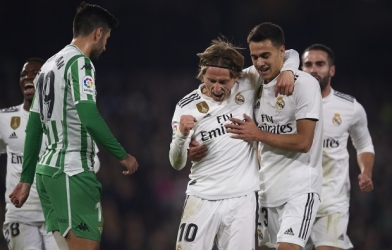 Real Betis vs Real Madrid: Xây chắc ngôi đầu