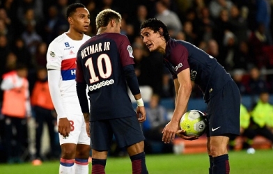 VIDEO: Điểm qua những tình huống tranh giành quyền đá 11m