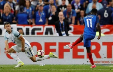 Video bàn thắng: Pháp 3-2- Anh (Giao hữu quốc tế)