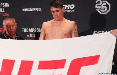 Darren Till lố cân, Main Event UFC FN 130 Liverpool vẫn diễn ra? 