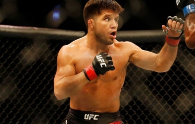 Đến xem UFC Fight Night Moscow, võ sĩ để mất đai vô địch UFC