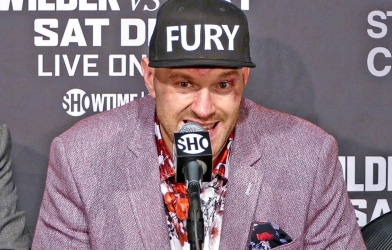 Tyson Fury đòi thẩm định lại giám khảo trận đấu với Wilder