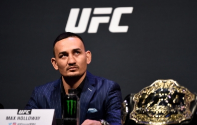 Max Holloway chưa nắm rõ tình hình sức khỏe bản thân dù UFC 231 sắp diễn ra?