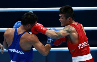 Bị 'câu giờ' Trương Đình Hoàng gửi 'tối hậu thư' cảnh báo võ sư Flores