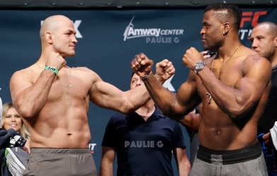 VIDEO MMA: Junior Dos Santos vs. Francis Ngannou - Nhìn lại 5 lần kết liễu đối thủ