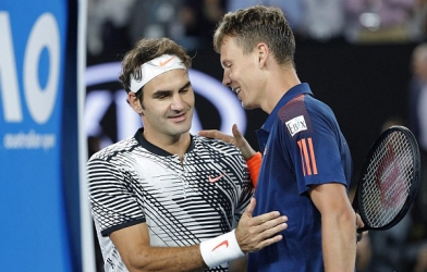 Federer tốc hành vào vòng 4 Australian Open gặp Nishikori