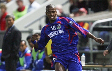 Philani: Người đá V-League khiến trợ lý Mourinho thán phục