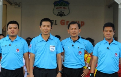 Trọng tài bắt trận HAGL - Thanh Hóa bị kỷ luật cực nặng