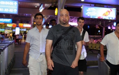 Flores trả lời Cung Lê và lời thách đấu của các võ sư VN