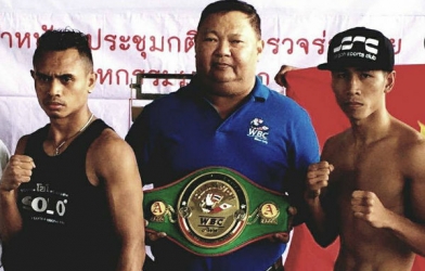 SỐC: Chỉ cần vài chục giây, võ sĩ VN hạ knock-out, giành đai WBC