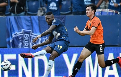 Hoàng Vũ Samson vỡ mộng đá châu lục khi gia nhập đại gia Thái Lan