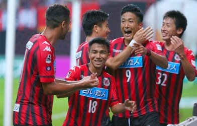 Nhóm cầu thủ Thái Lan đang khiến người Nhật trầm trồ