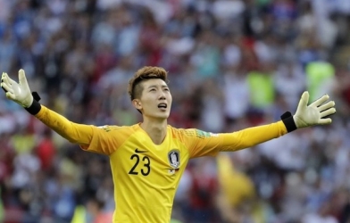 Thủ môn Hàn Quốc: 'Cả đời tôi chưa bao giờ thắng oanh liệt như thế'