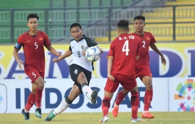 Bỏ lỡ cả tá cơ hội mười mươi, U19 VN cưa điểm với Thái Lan