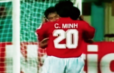 VIDEO: Chiến thắng vang dội của ĐTVN trước Thái Lan tại Tiger Cup 1998