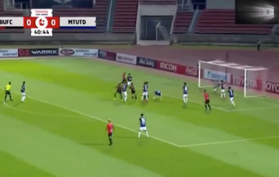 VIDEO: Văn Lâm cản phá xuất thần khiến ý định ăn mừng sớm của đối thủ bất thành