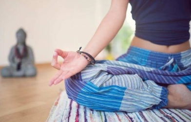 Bạn nên ngồi thiền trước hay sau buổi tập thể dục?