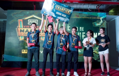 PochinkiHouse: Đội tuyển đi lên từ bàn tay trắng