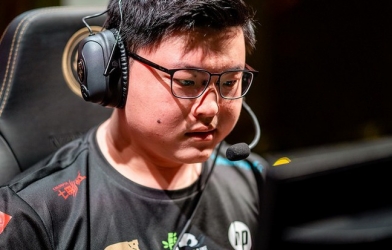 LMHT: Uzi và các tuyển thủ Trung Quốc bị rank Hàn chỉ trích