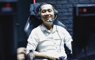 Cuộc sống của người 'thầy' tận tụy dạy 'học sinh' chơi game