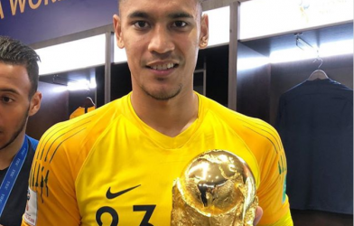 Cầu thủ Đông Nam Á đầu tiên vô địch... World Cup 2018