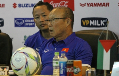 HLV Park ra quyết định bất ngờ về trường hợp của Hồng Duy