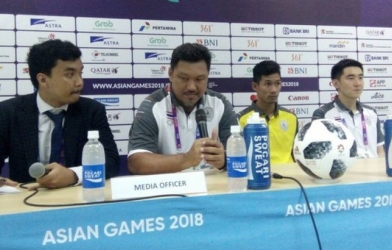 Bị dồn vào cửa tử, HLV Thái Lan vẫn tin vào phép màu