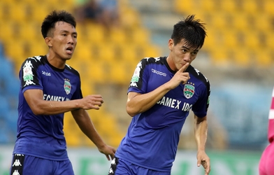 Bỏ xa Công Phượng, Tiến Linh là tiền đạo nội xuất sắc nhất V-League 2018