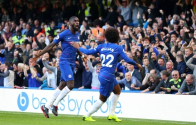 Pogba bị Rudiger lừa, đánh đầu rung lưới De Gea