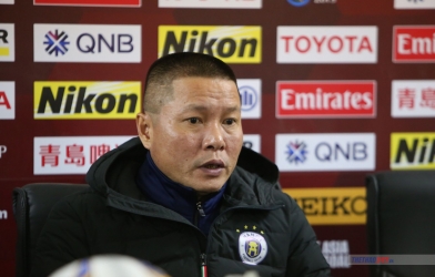 HLV Chu Đình Nghiêm: 'Hà Nội đá như vậy là rất tôn trọng đội bạn rồi'