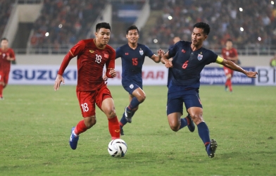 Hậu vệ Thái Lan suýt làm gãy chân đồng đội cũ ở Thai League